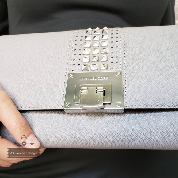 NWT Michael Kors Tina clutch pearl grey studs bag - Picture 4 of 6